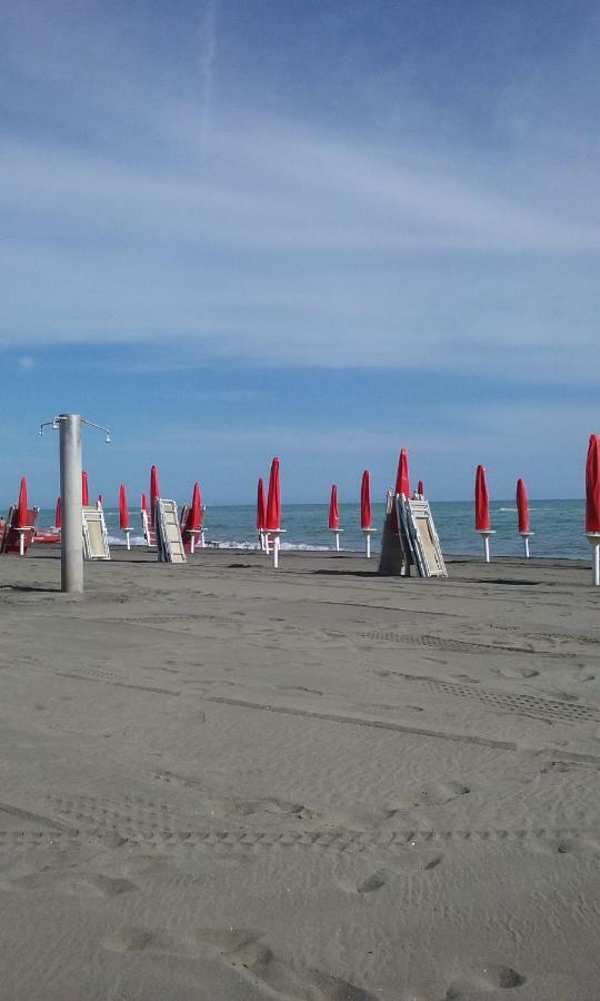 Apartamento Aroma Di Mare Lido di Ostia Exterior foto