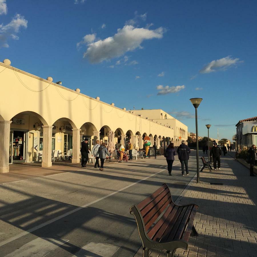 Apartamento Aroma Di Mare Lido di Ostia Exterior foto