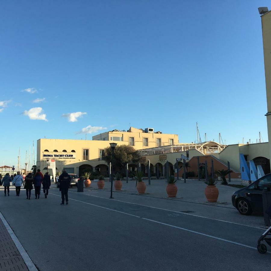 Apartamento Aroma Di Mare Lido di Ostia Exterior foto