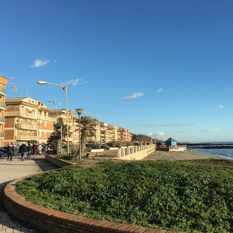 Apartamento Aroma Di Mare Lido di Ostia Exterior foto